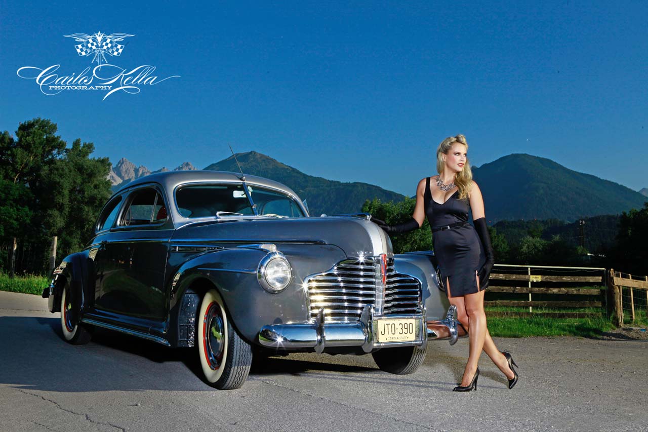 Girls & Legendary US-Cars